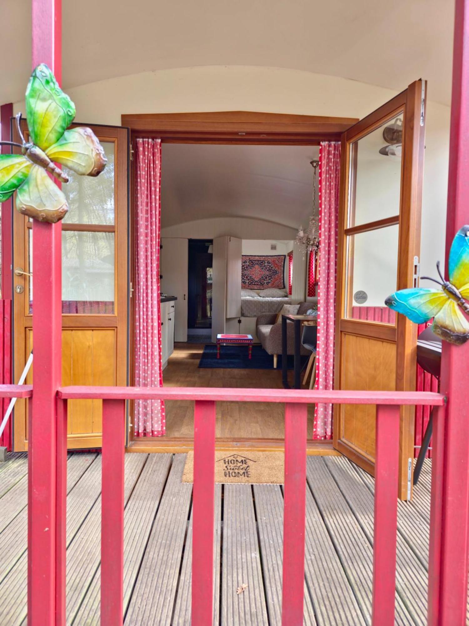 Pipowagen Met Prive Hot Tub Villa Lanaken Buitenkant foto